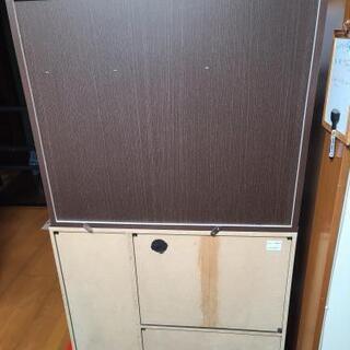 食器棚 レンジ台の画像