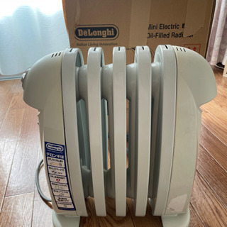 デロンギ　オイルヒーター