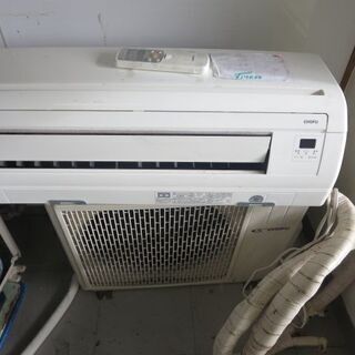 調布エアコン8畳用2013年製　単層100V　RA-2537PV...