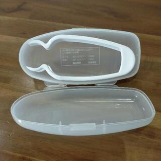 【終了】離乳食用麺カッターケース付き【無料】
