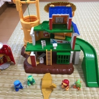 ムシ忍 大きな木のムシ忍城☆美品　値下げ！