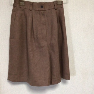 スラックス-スカート-キュロットの３点　中肉ウール　サイズM  薄い小豆色の画像