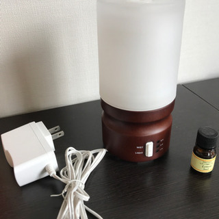 オシャレなアロマ加湿器です
