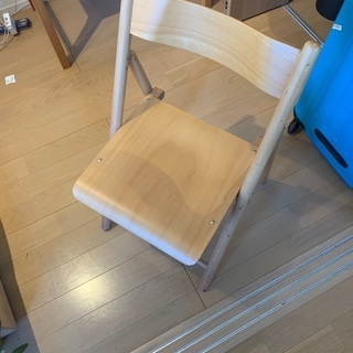 無印良品　折り畳みパインデスク　2台　無印良品　折り畳みチェア　IKEA デスクライト付きの画像