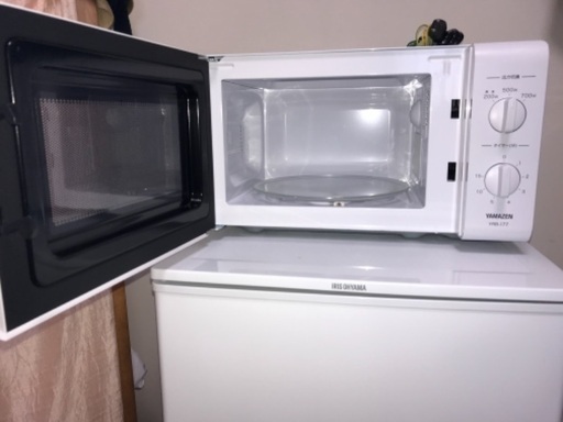 アイリスオーヤマ９０Ｌ冷蔵庫&山善　電子レンジ