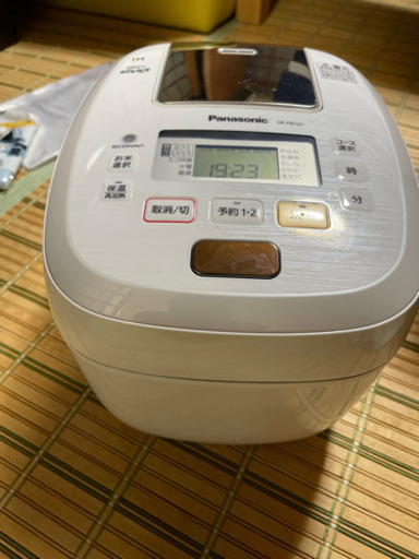 【引っ越し処分】可変圧力IHジャー炊飯器 SR-PB107