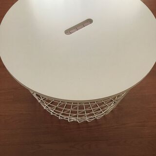 ★無料で差しあげます！ホワイトローテーブル丸型（円卓）中古品