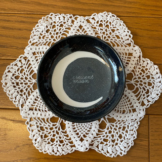 三ケ月🌙と満月🌕柄小皿　新品未使用の画像