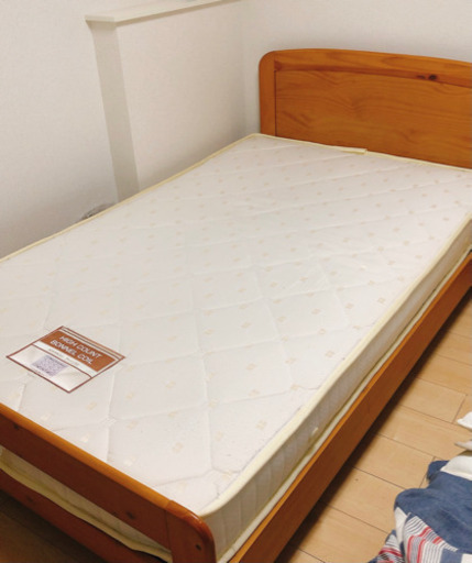 セミダブルベッド