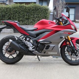 ヤマハ　YZF-R25　２０１９モデル　低走行　カウリングプロテ...