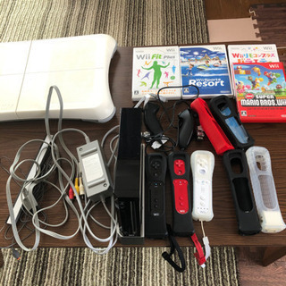 【取引終了】Wii本体黒　ボード　モーションセンサー　ソフト4本