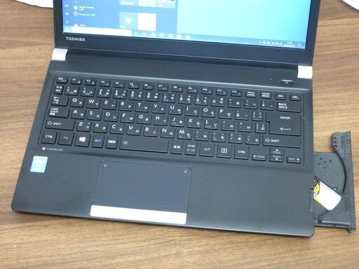 東芝 dynabook R734/M Core i3/4GB/SSD128GB