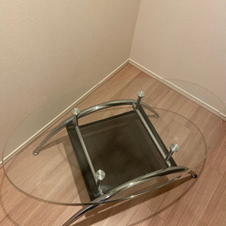 取引中　ガラステーブル　売りますの画像