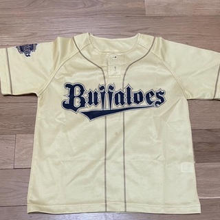 オリックスバファローズ 子供用JrSサイズユニフォーム2着+金子千尋選手ユニフォームの画像