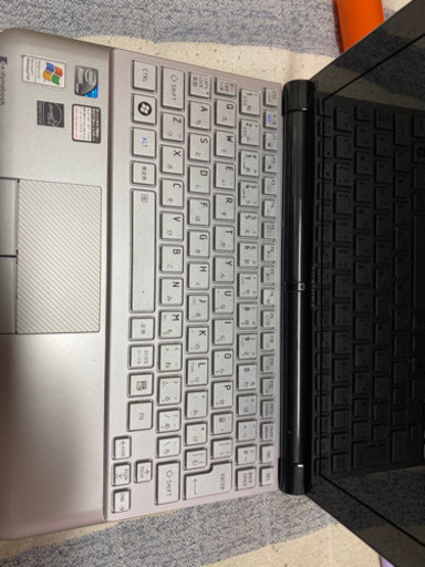 東芝ノートパソコン Dynabook UX/23JBL