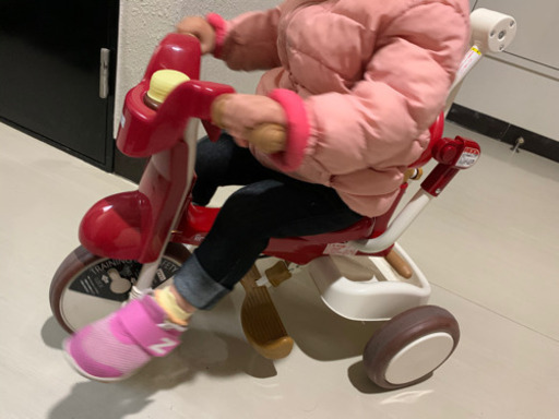 【譲ります】手押し棒つき三輪車