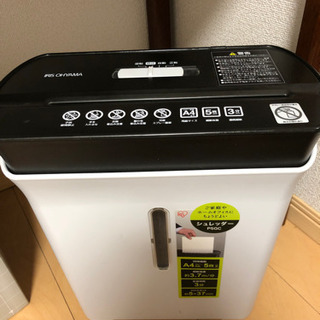 アイリスオーヤマ シュレッダー クロスカット
