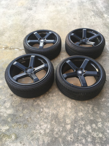 ホイールタイヤ　225/35zr20