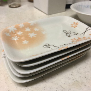 うさぎ　皿　4枚の画像