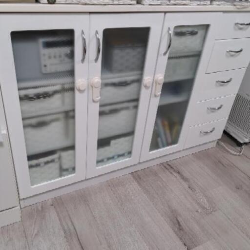 カウンター下収納