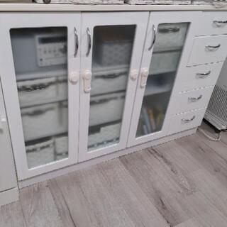 カウンター下収納