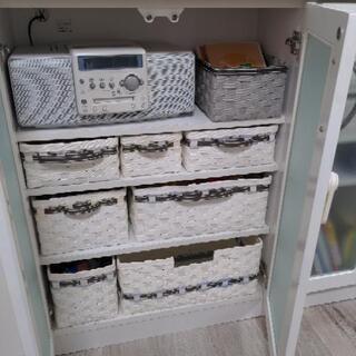 カウンター下収納の画像