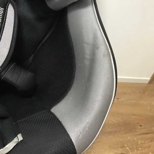 【取引終了】コンビ ネルーム エッグショック チャイルドシート NC-570 新生児