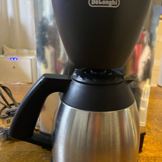 デロンギ保温ボット付きコーヒーメーカーの画像