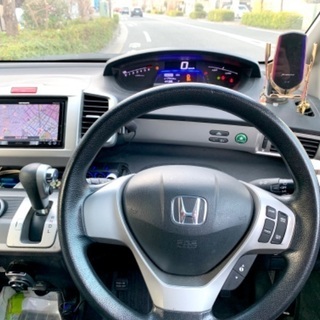 ホンダフリードハイブリッドの画像