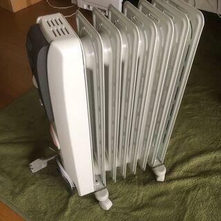デロンギのオイルヒーターの画像