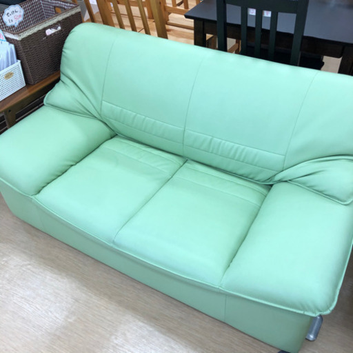 【値下げ】二人掛けソファ☆ミントグリーン☆春らしい淡い緑色のソファーです☆難あり