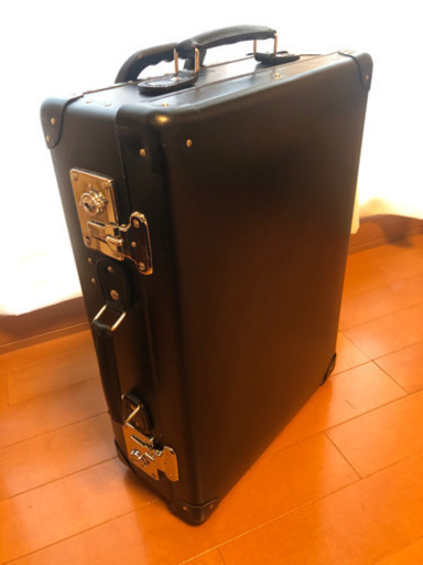 グローブトロッター　オリジナル　20インチ　スーツケース　黒