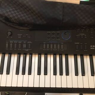  【取引中】電子キーボード  76鍵盤(説明書付き)+4点セットの画像