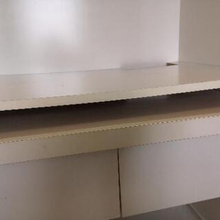 パソコン　周辺機器　収納棚の画像