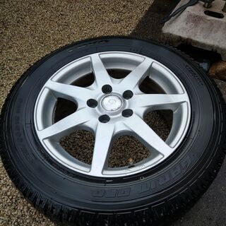 スタッドレス　タイヤ　215/60/16インチ　 pcd114....