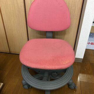 学習用椅子　ピンク　キャスター付き