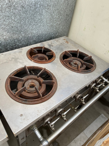 業務用コンロ　3口