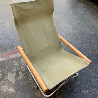 お渡し先決定　低めの椅子