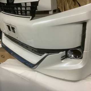 ヴォクシー モデリスタ エアロ フロントスポイラー