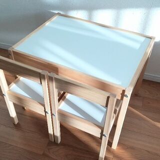 【お取引中のため受付停止】IKEA　キッズテーブル&チェア2脚