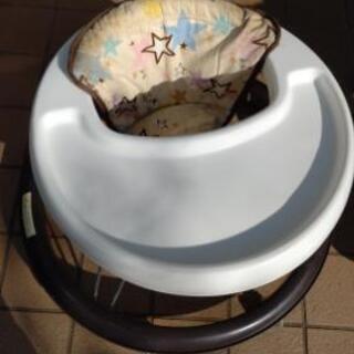 歩行器 丸型 白