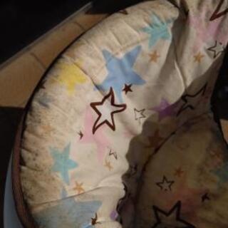 歩行器 丸型 白の画像