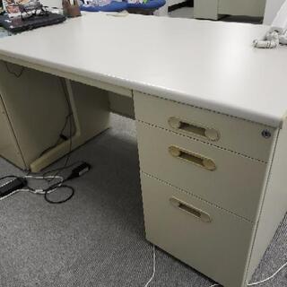 オフィス デスク スチール ３つセットのみ販売の画像