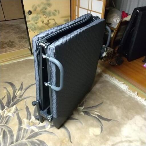 折り畳みベッド