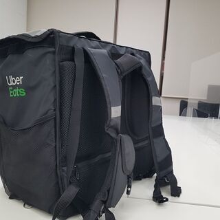 ウーバーイーツリュック　Ubereats バッグの画像