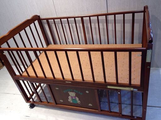 ★3038★栃木乗物工業　ベビーベッド　キャスター付き　新生児　収納　赤ちゃん　出産準備