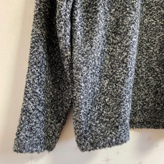 美品☆GUメンズ☆ブークレクルーネックセーター☆Sサイズ☆ダークグレーの画像