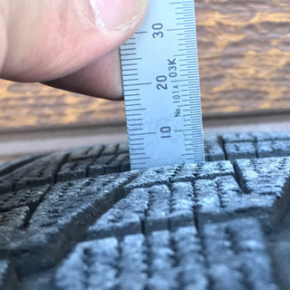 ブリヂストン BLIZZAC REVO2 スタッドレスタイヤ+ホイールの画像