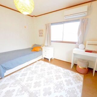 【女性専用・個室有】 【いまなら最初の月の家賃が無料】家賃2.4万円〜｜水道・光熱費・WiFi代0円｜敷金・礼金0円｜即入居可！ − 大阪府