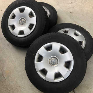 純正 ハイエース タイヤホイールセット スタッドレス